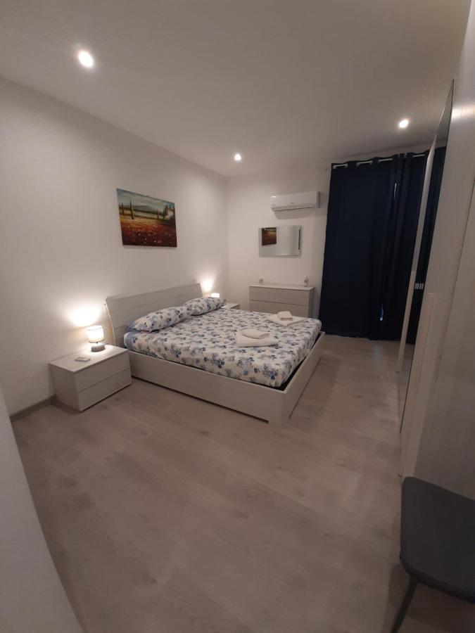 Casa Marina, La Terrazza Sul Mare Bed & Breakfast Чефалу Екстериор снимка
