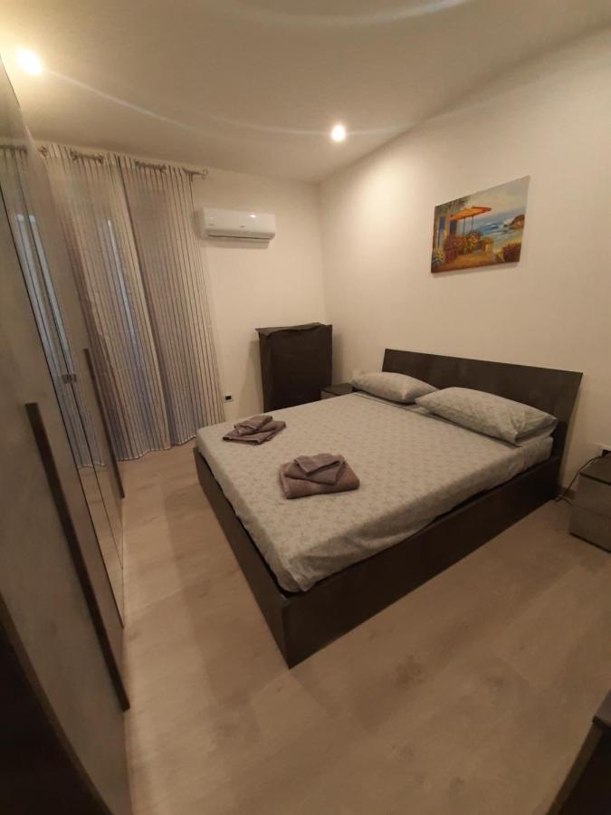 Casa Marina, La Terrazza Sul Mare Bed & Breakfast Чефалу Екстериор снимка