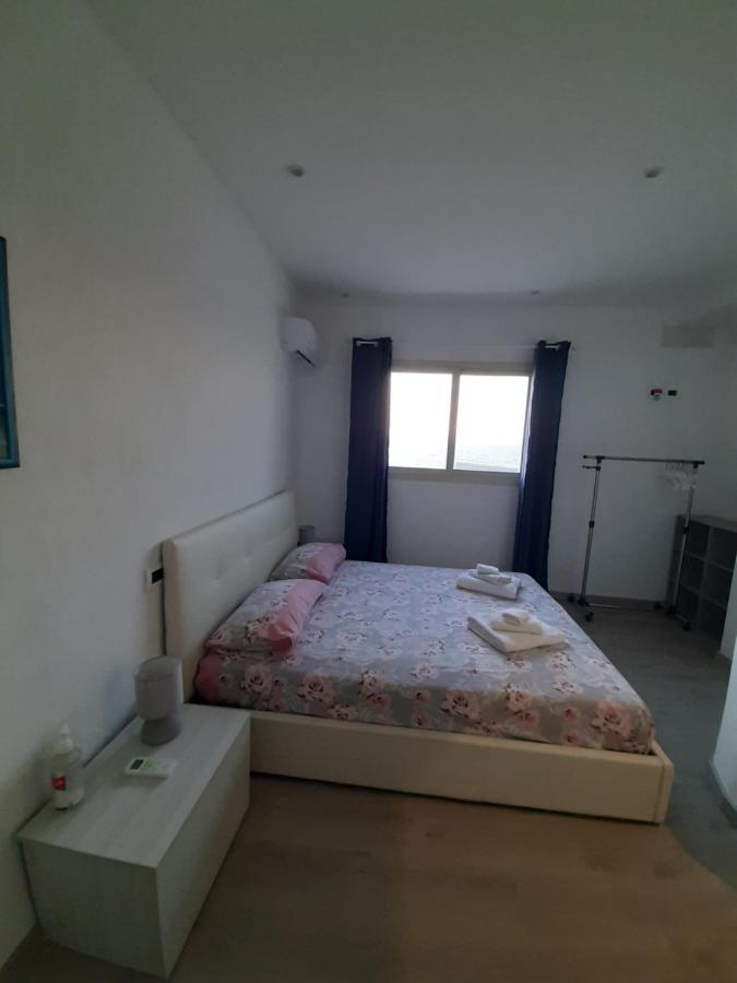 Casa Marina, La Terrazza Sul Mare Bed & Breakfast Чефалу Екстериор снимка