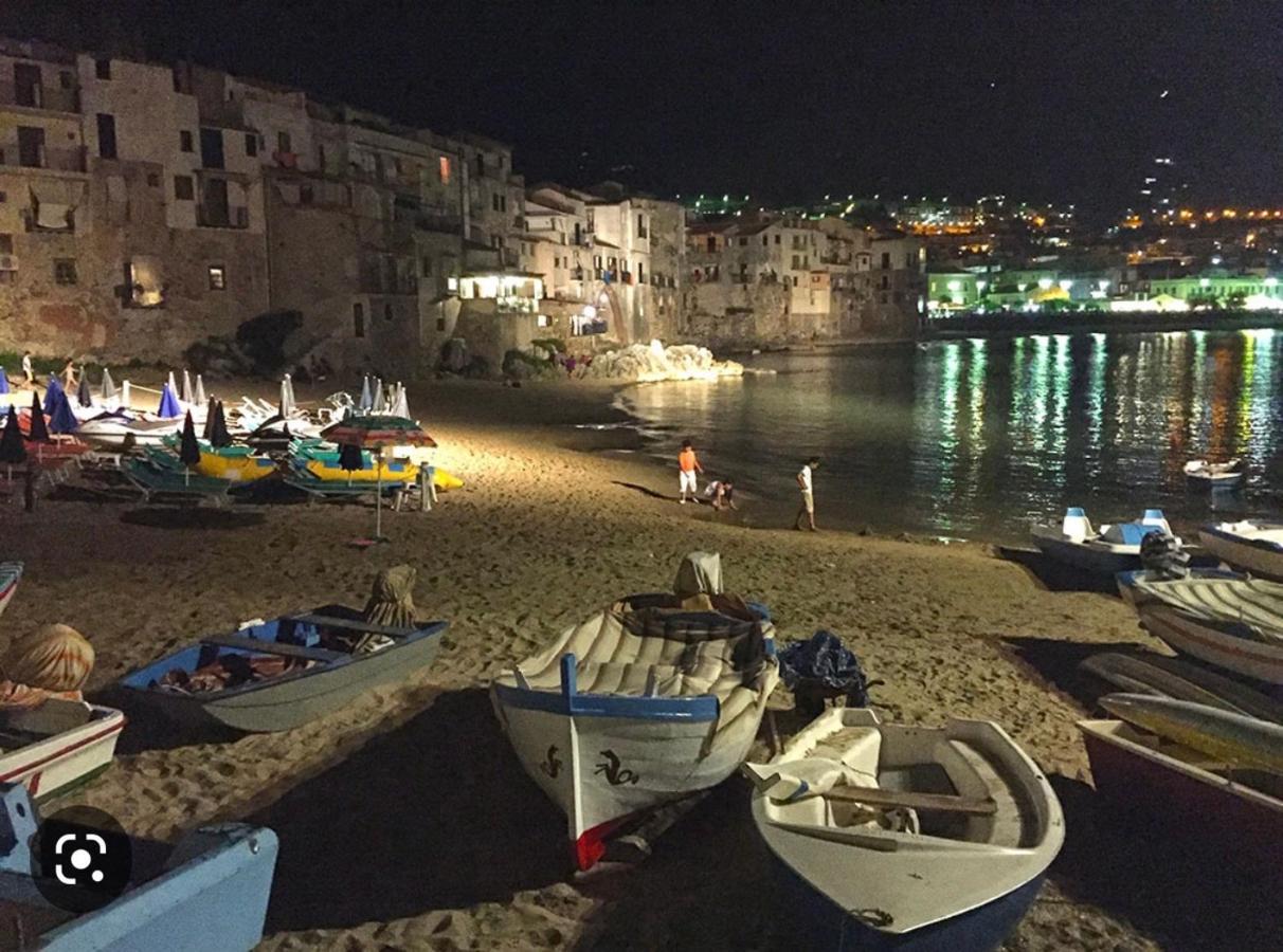 Casa Marina, La Terrazza Sul Mare Bed & Breakfast Чефалу Екстериор снимка
